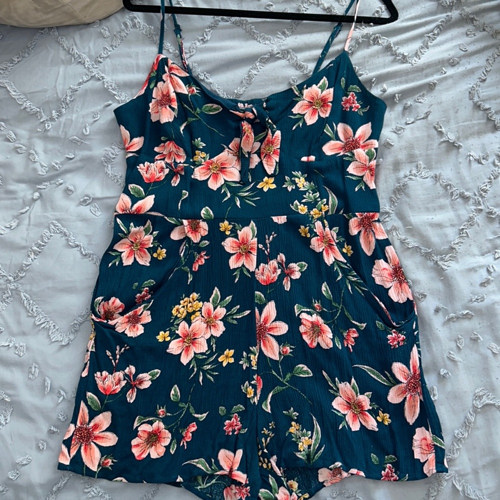 Target/Xhilaration Summer Floral Romper- Large